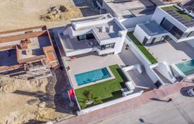 Трёхуровневая вилла с бассейном в Рохалесе, Аликанте, Испания за 498 000 €