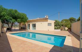 Двухэтажная вилла с бассейном и гостевым домом в Альтее, Аликанте, Испания за 825 000 €