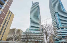 Квартира на Рохэмптон-авеню, Олд Торонто, Торонто,  Онтарио,   Канада за C$687 000