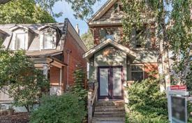 Дом в городе в Олд Торонто, Торонто, Онтарио,  Канада за C$1 604 000