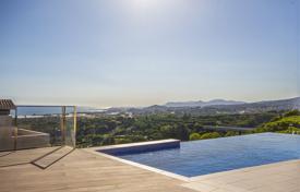 Новострой для продажи в Сан-Висенс‑де-Монтальт, светлый просторный с прекрасной планировкой и панорамным видом на море за 1 415 000 €