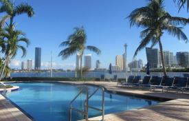 Трехспальная квартира с прекрасным видом на город и океан в Авентуре, Флорида, США за 738 000 €