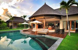 Охраняемая вилла с бассейном, Умалас, Бали, Индонезия за 1 920 € в неделю