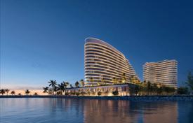 Новая резиденция на берегу моря с бассейном, собственным пляжем и спа-центром, Рас-эль-Хайма, ОАЭ за От $363 000