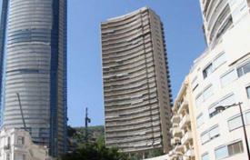 Отремонтированные апартаменты с террасой и видом на море, в Сен-Роман, Монако за 9 500 000 €