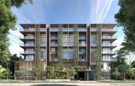 Современные апартаменты с террасой в здании с бассейном и фитнес-центром, Майами, США за $884 000