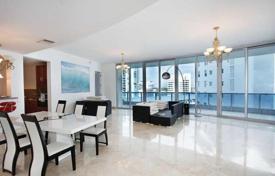 Современная квартира с видом на океан в новом кондоминиуме с бассейном, теннисным кортом и прямым доступом к пляжу, Майами-Бич, Флорида за 1 442 000 €