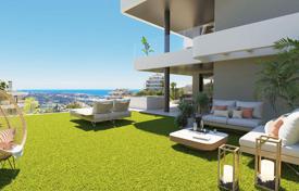 Апартаменты с собственным садом в закрытой резиденции с бассейном и спа, рядом с полем для гольфа, Михас, Испания за 515 000 €