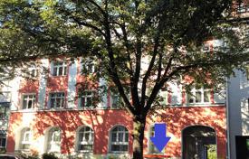 Трехкомнатная квартира с арендатором и доходностью 3,07% в Шмаргендорфе, Берлин, Германия за 410 000 €