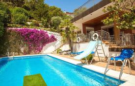 Великолепная вилла с бассейном, пышным садом и гаражом в Бланесе, Коста-Брава, Испания за 750 000 €