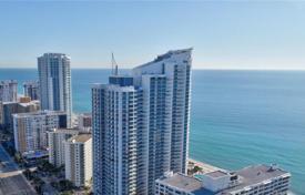 Трёхкомнатная квартира с видом на океан в резиденции на первой линии от пляжа, Холливуд, Флорида, США за $903 000