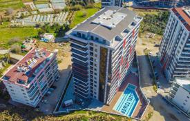 Меблированная квартира 4+1 для большой семьи на 7 этаже престижного жилого комплекса в Махмутларе за $212 000