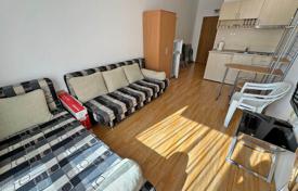Квартира-студия с мебелью в тихой и зеленой части курорта Солнечный Берег за 50 000 €