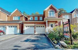Дом в городе в Скарборо, Торонто, Онтарио,  Канада за C$1 169 000