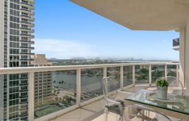 Трехкомнатная квартира в небоскребе на первой линии от пляжа в Майами-Бич, Флорида, США за 1 191 000 €