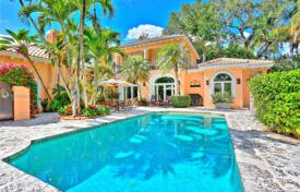 Роскошная вилла с бассейном, садом, патио и террасой, Майами, США за 2 015 000 €