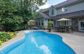 Дом в городе в Этобико, Торонто, Онтарио,  Канада за C$2 194 000