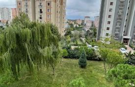 Четырёхкомнатная квартира с видом на сад в Башакшехире, Стамбул, Турция за $246 000