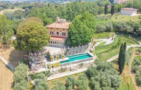 Историческая вилла с бассейном и спа недалеко от Пизы, Тоскана, Италия. Цена по запросу