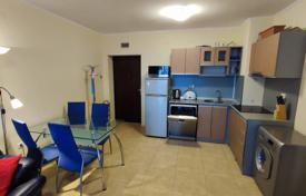 Просторный трехкомнатный апартамент в престижном комплексе в Равде за 88 000 €