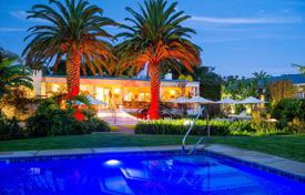 Красивая вилла с бассейном, садом и зонами отдыха рядом с полями для гольфа, Кейптаун, ЮАР за $1 654 000