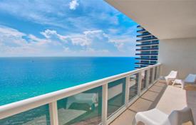 Современные апартаменты в резиденции на первой линии от пляжа, Халландейл Бич, Флорида, США за $910 000