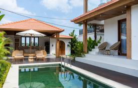 Новая двухуровневая вилла с бассейном для сдачи в аренду с хорошей доходностью в Убуде, Гианьяр, Бали, Индонезия за $280 000