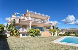 Трёхуровневая вилла с кинозалом, бассейном и панорамным видом на море, Бенаавис, Марбелья, Испания за 3 995 000 €