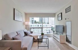 Квартира в Янг-стрит, Торонто, Онтарио,  Канада за C$694 000