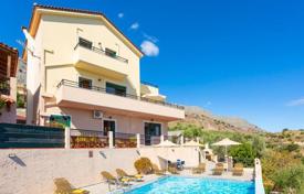 Трёхуровневая вилла с бассейном в Ираклионе, Крит, Греция за 380 000 €