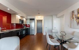 Квартира на Cапреол Коурт, Олд Торонто, Торонто,  Онтарио,   Канада за C$842 000