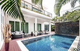 Дом в городе в Паттайе, Чонбури, Таиланд за $303 000