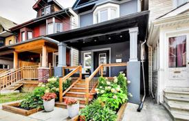 Дом в городе на Дандас-стрит Восток, Олд Торонто, Торонто,  Онтарио,   Канада за C$1 557 000