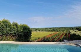 Дом Продается эксклюзивная вилла с бассейном в Вижинаде за 630 000 €