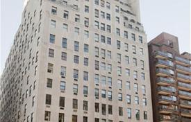 Отремонтированные двухуровневые апартаменты в престижной резиденции с фитнес-центром, в фешенебельном районе Манхэттена, Нью-Йорк, США за $32 500 000