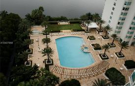 Меблированная дизайнерская квартира с видом на океан в Авентуре, Флорида, США за 1 496 000 €