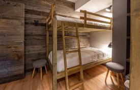 Квартира в Юэ, Овернь — Рона — Альпы, Франция за 1 350 000 €