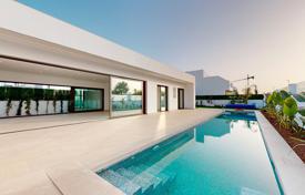 Одноэтажные виллы с бассейнами недалеко от пляжа, Лос-Алькасарес, Испания за 750 000 €