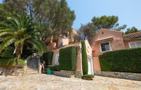Великолепная вилла с гостевым домом, бассейном и садом в Бенаависе, Малага, Испания за 1 645 000 €