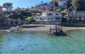 Эксклюзивная вилла на озере Гарда в Сан-Феличе-дель-Бенако, Ломбардия, Италия за 6 500 000 €