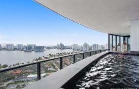 Меблированные апартаменты с гаражом, джакузи, террасой и видом на океан, Санни Айлс Бич, США за 4 847 000 €