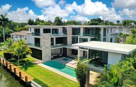 Современная вилла с бассейном, патио и террасой, Майами, CША за 6 817 000 €