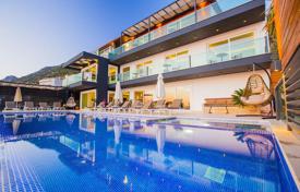Элитная вилла с бассейном, фитнес-залом и панорамным видом на море, Калкан, Турция за 5 500 € в неделю