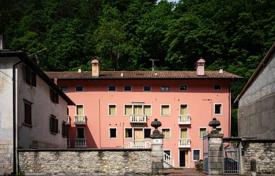 Полностью отреставрированная резиденция в Альпах за 900 000 €